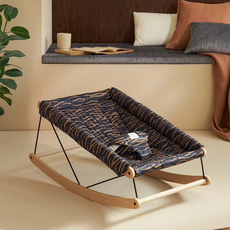 Nobodinoz - Growing Green Babywippe mit Polster