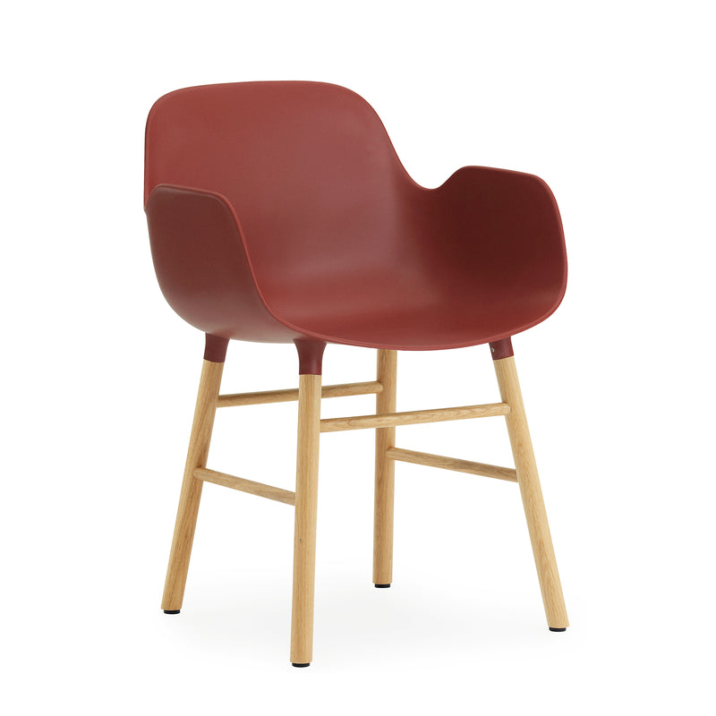 Normann Copenhagen - Form Armlehnstuhl (Holz) | rot