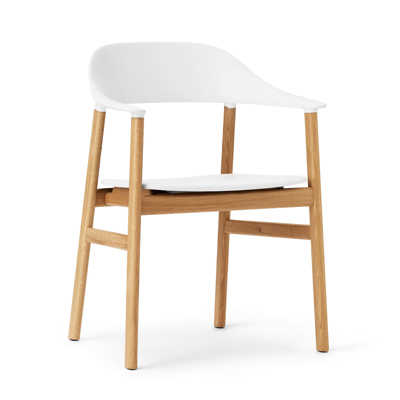 Normann Copenhagen - Herit Armlehnstuhl | weiß / Eiche natur