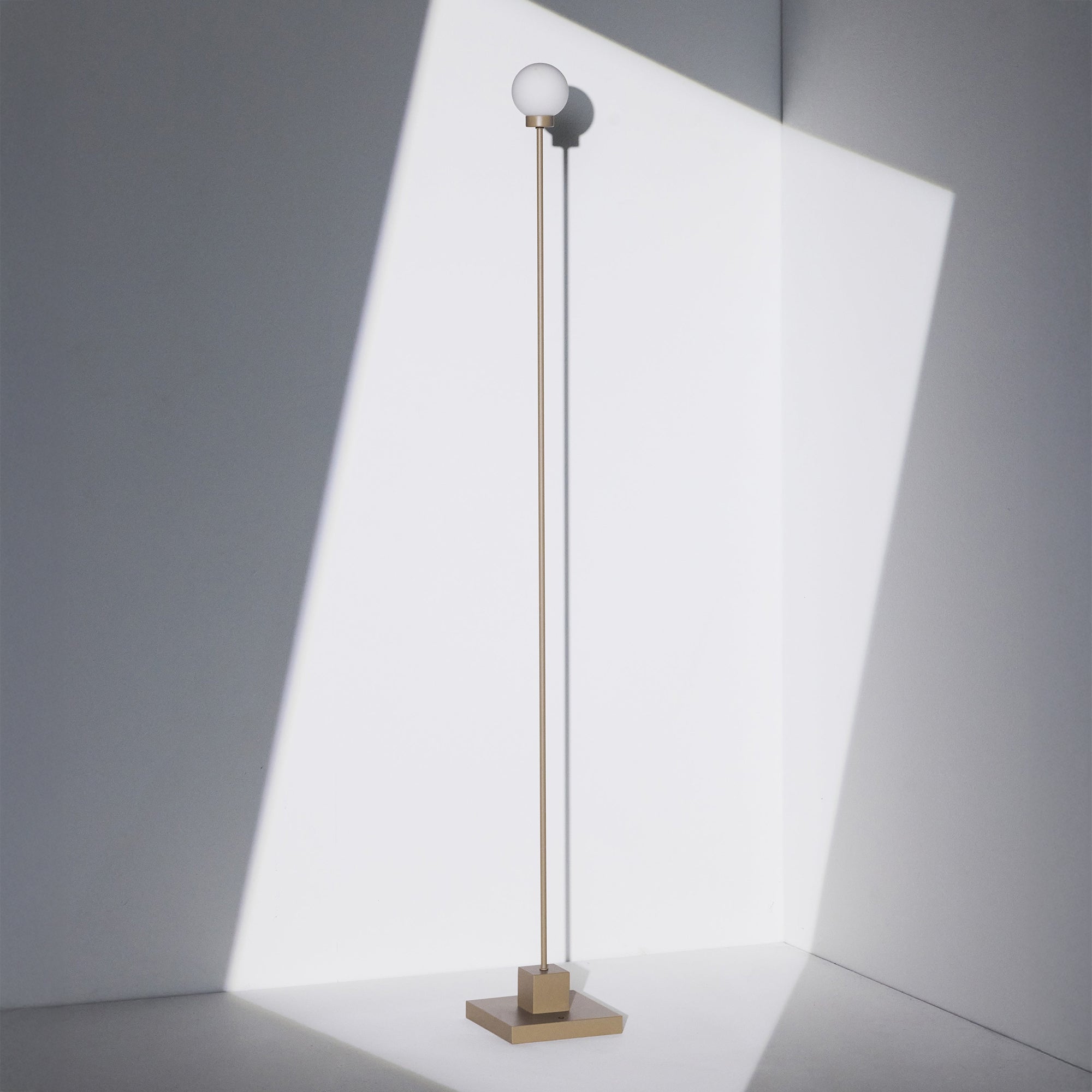 Northern - Snowball LED Stehleuchte mit Akku | graubeige
