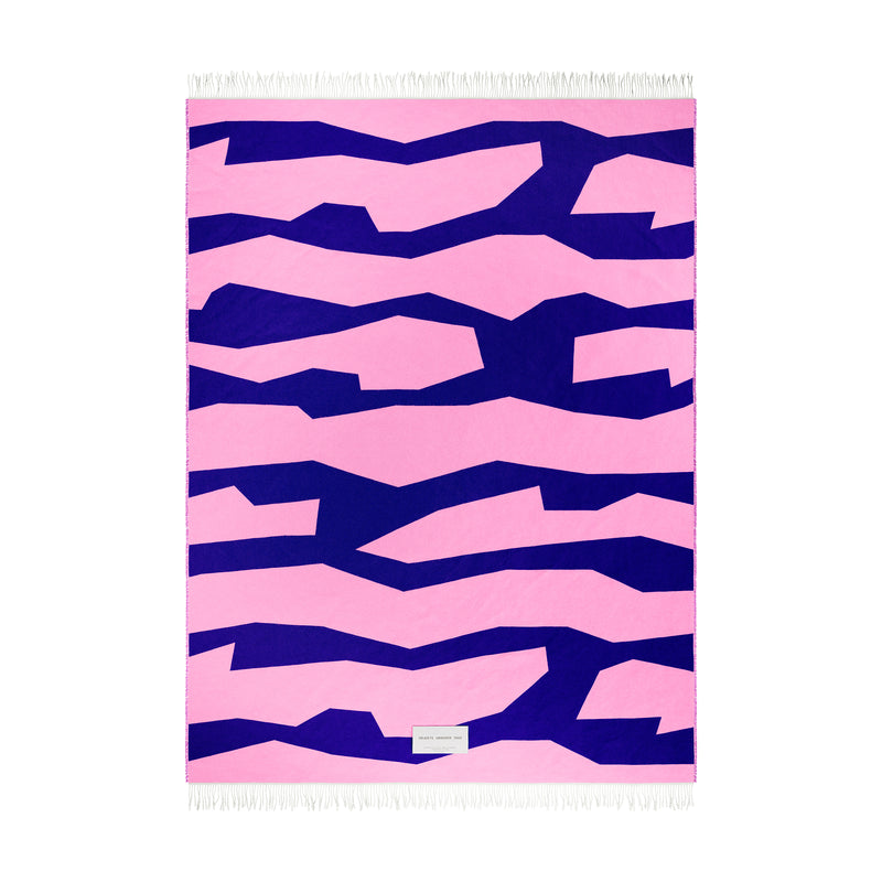OUT Objekte unserer Tage - Seidel Decke | rosa/ultramarin