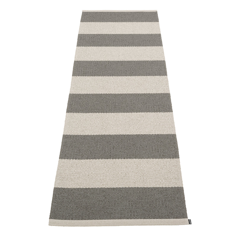 Pappelina - Bob Teppich  | 70 x 225 cm / charcoal/linen