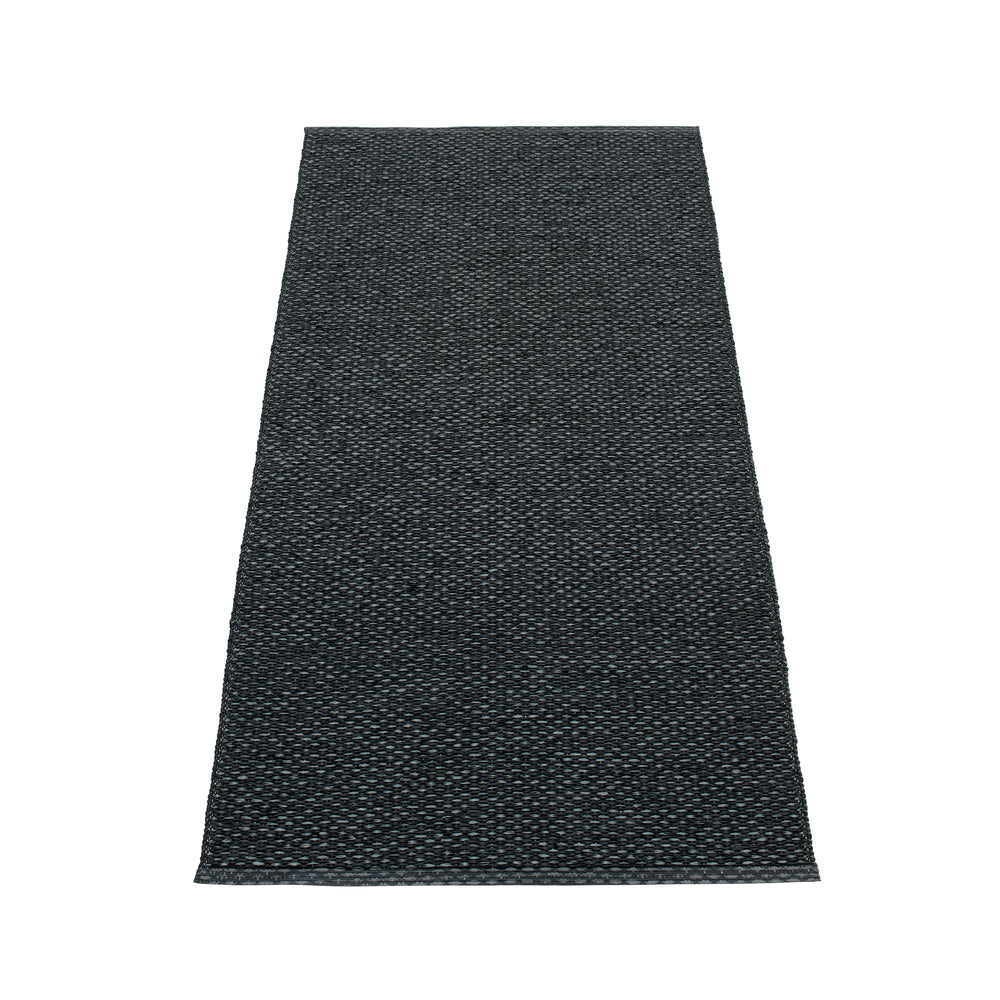 Pappelina - Svea Teppich (70 cm) | 70 x 160 cm / black metallic/black