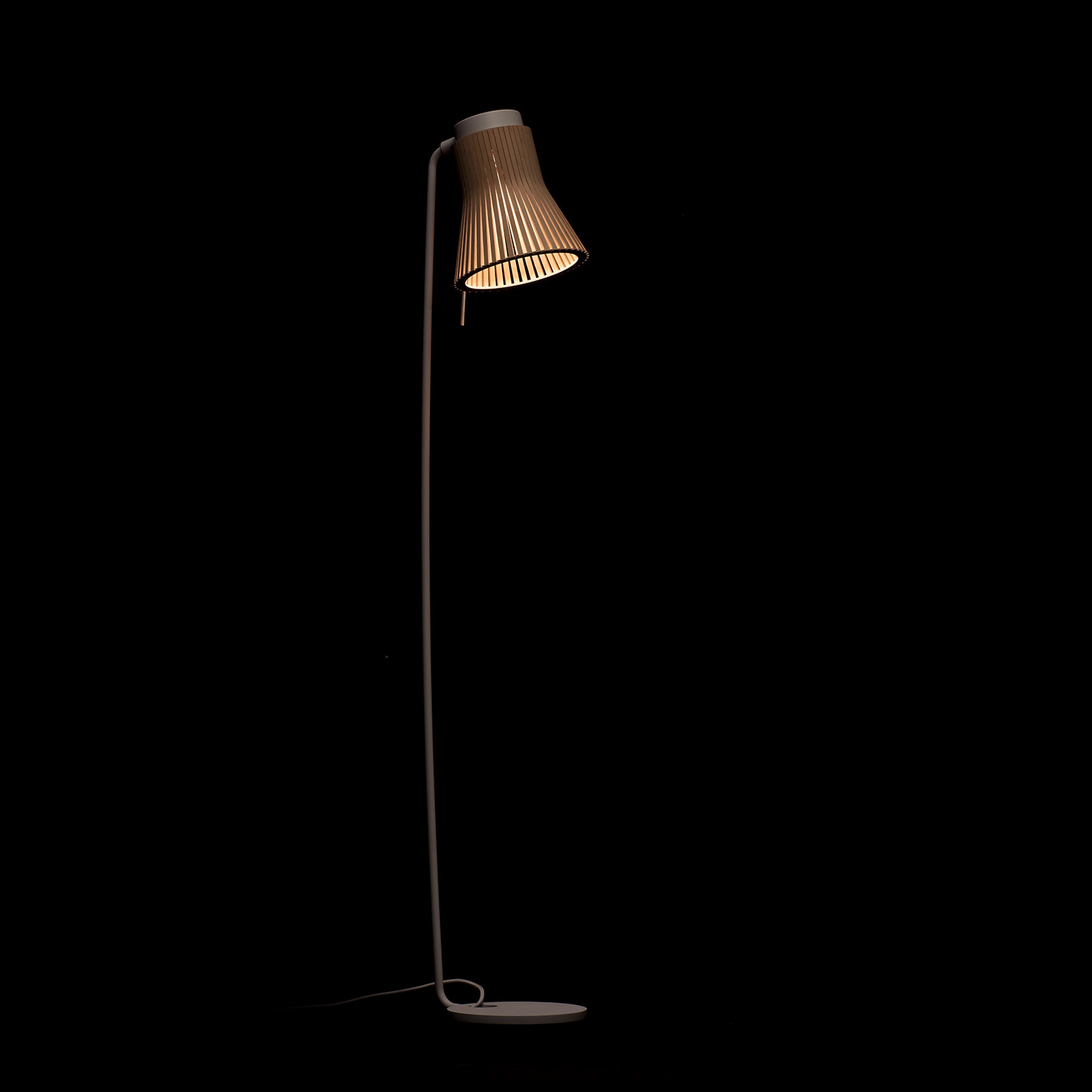 Secto - Petite 4610 Stehleuchte | birke