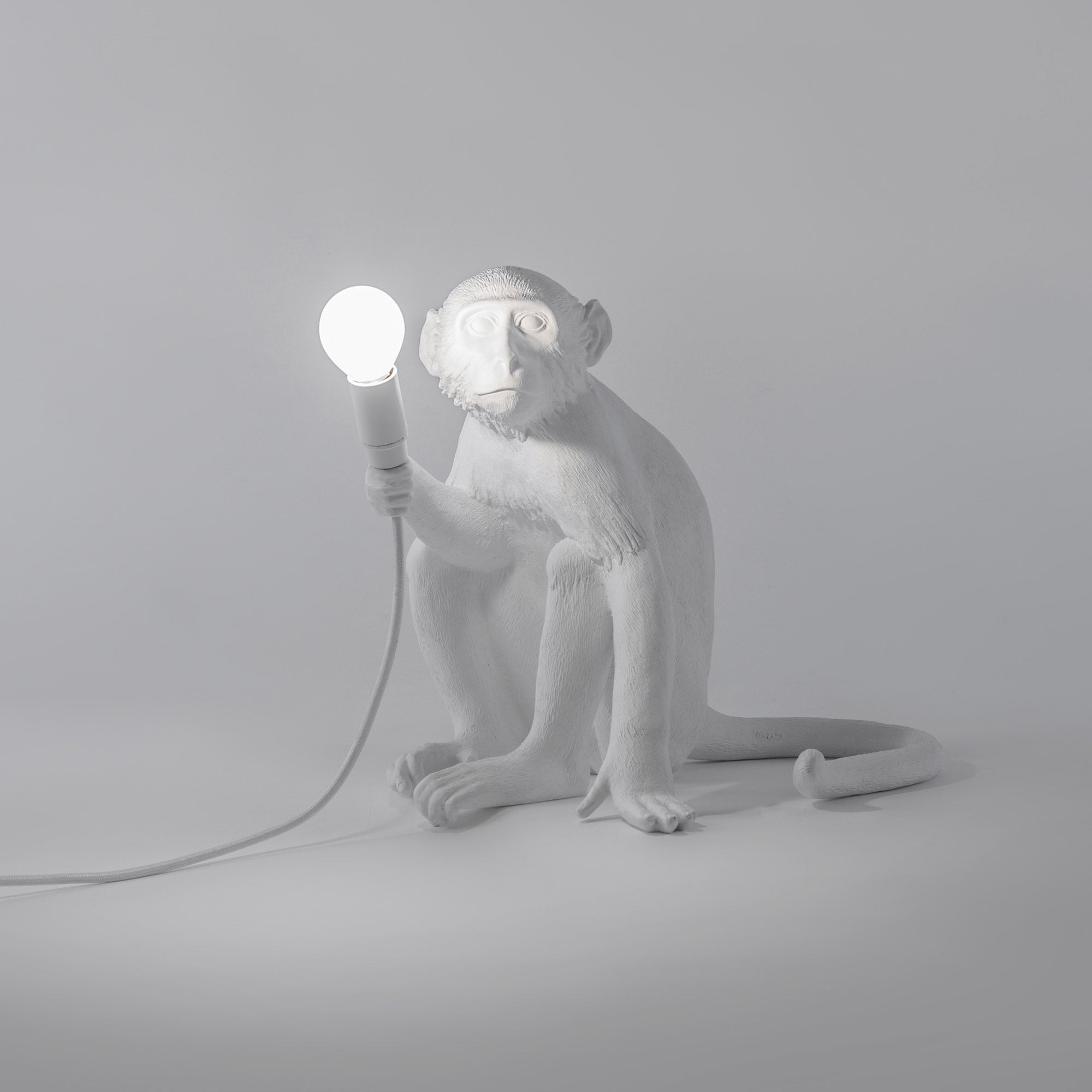 Seletti - Monkey Sitting Tischleuchte | 