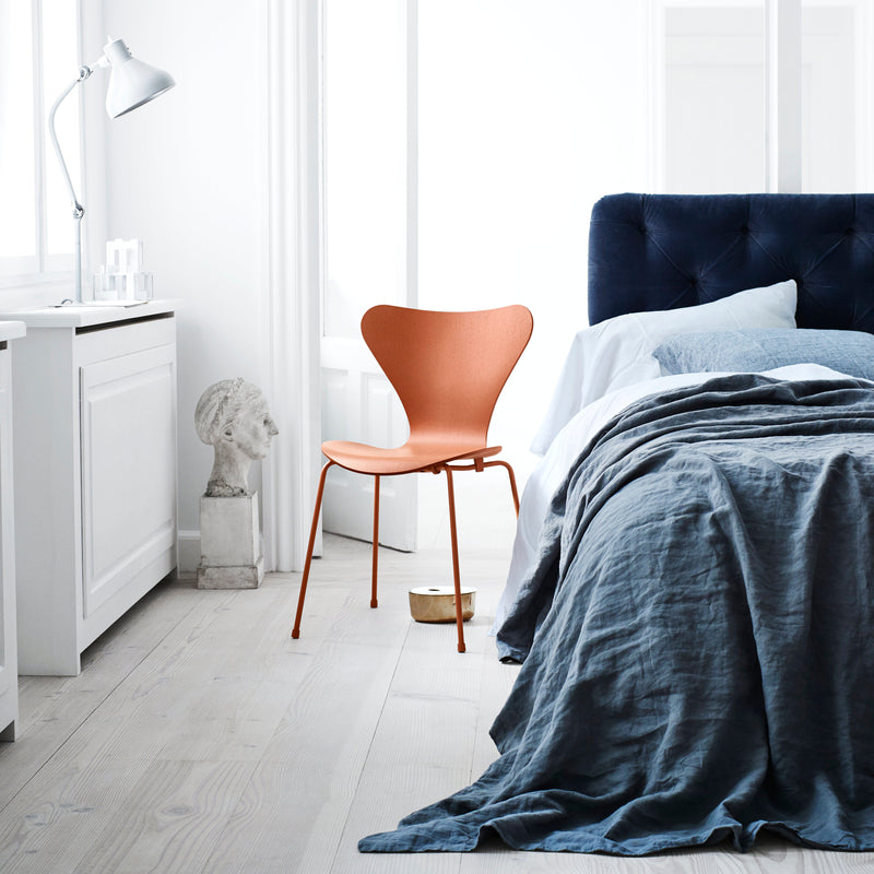 Fritz Hansen - Serie 7 Stuhl Monochrom