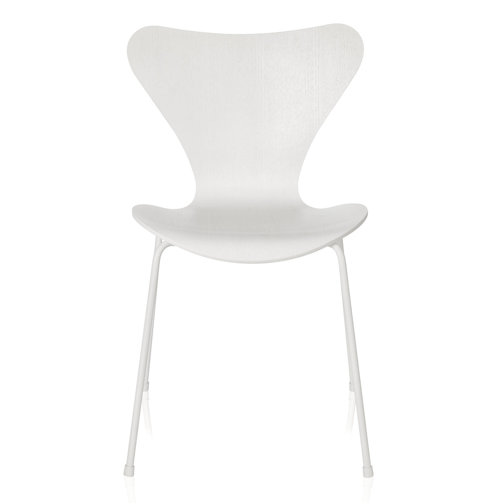 Fritz Hansen - Serie 7 Stuhl Monochrom | Esche weiß gefärbt