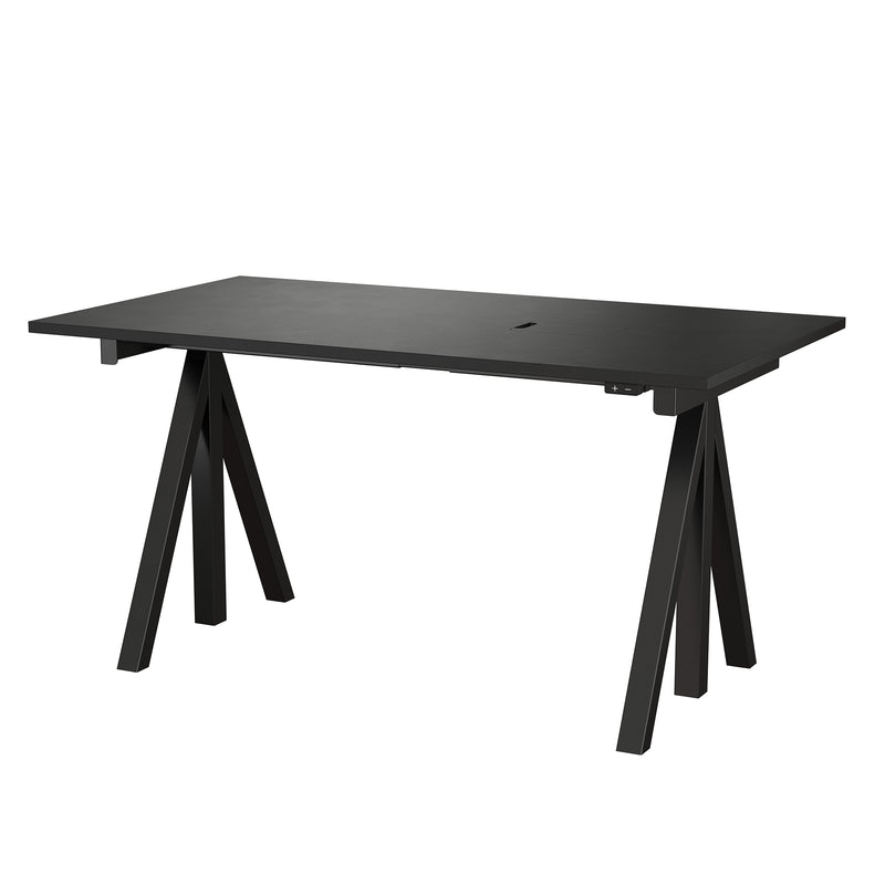 String - Works Schreibtisch | höhenverstellbar / 140 x 78 cm / schwarz, nicht höhenverstellbar / 140 x 78 cm / schwarz