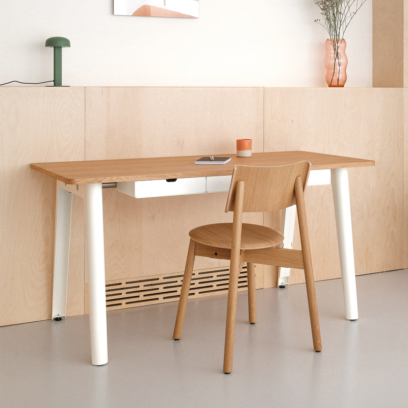 TipToe - NEW MODERN Schreibtisch