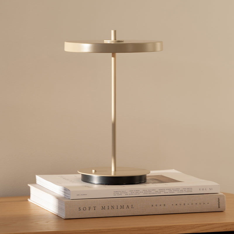 Umage - Asteria Move LED Tischleuchte | V1 / clay
