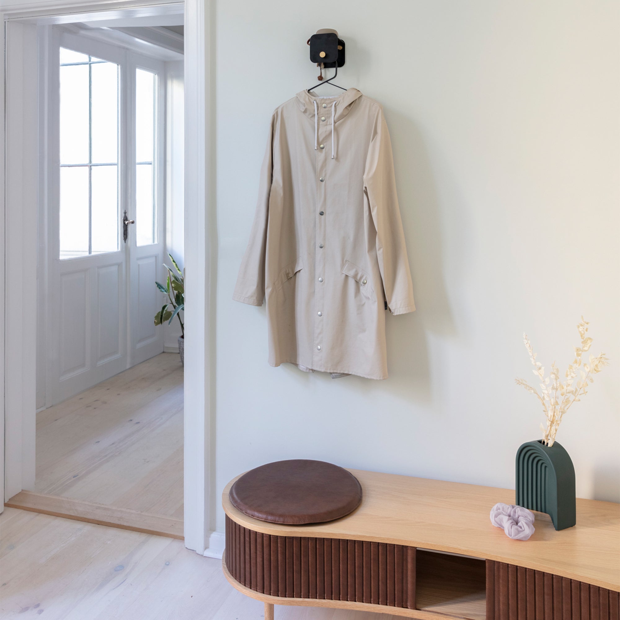 Umage - Hang in There Wandgarderobe