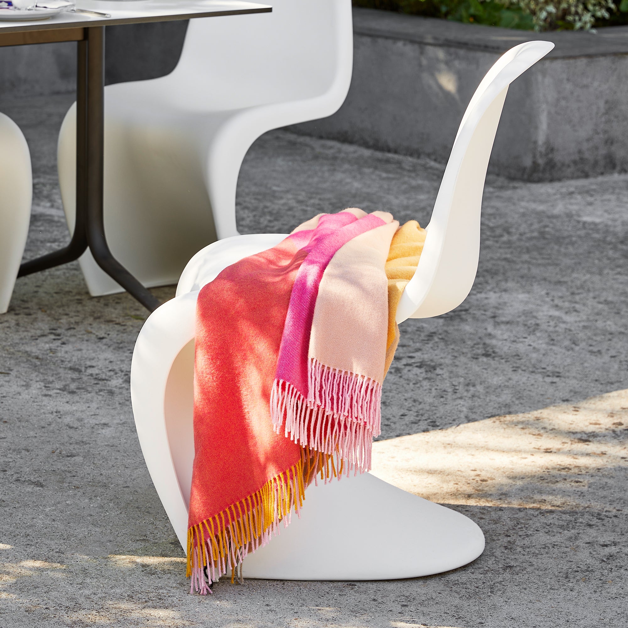 Vitra - Colour Block Decke | pink - beige