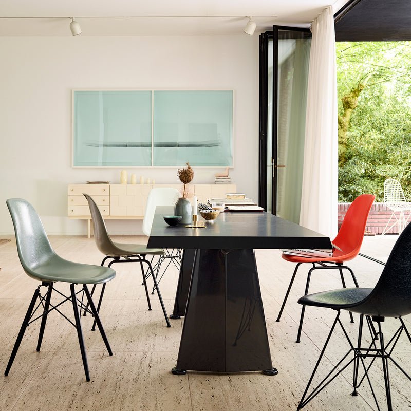 Vitra - Eames Fiberglass Side Chair DSR