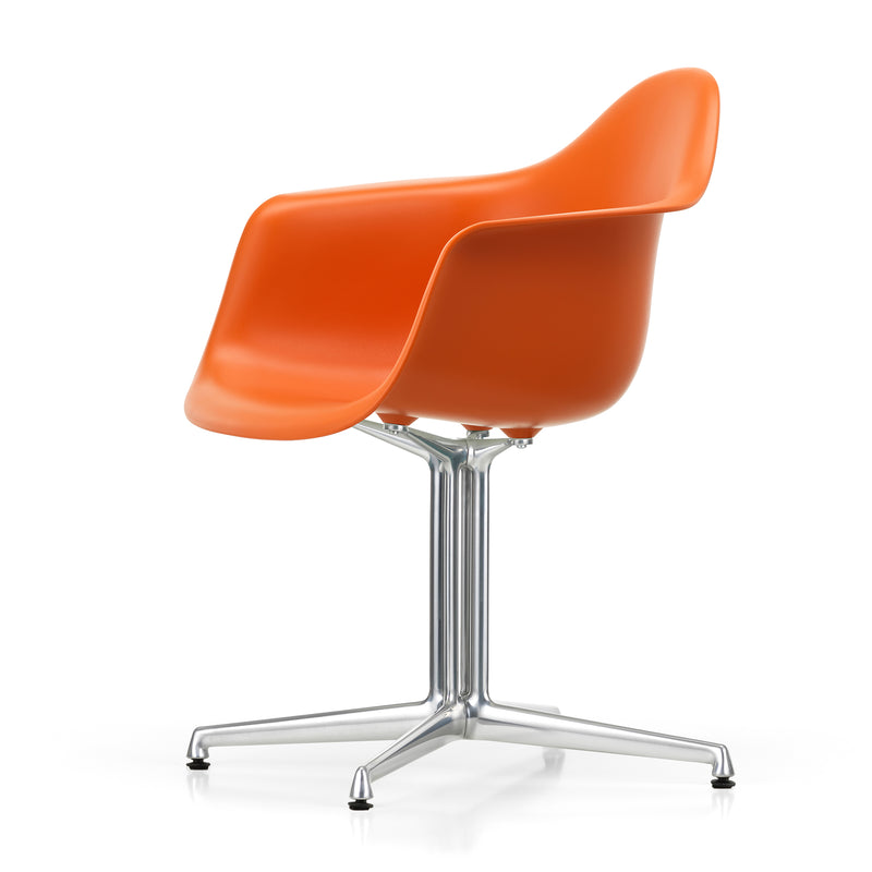 Vitra - Eames Plastic Armchair DAL RE | rostorange RE