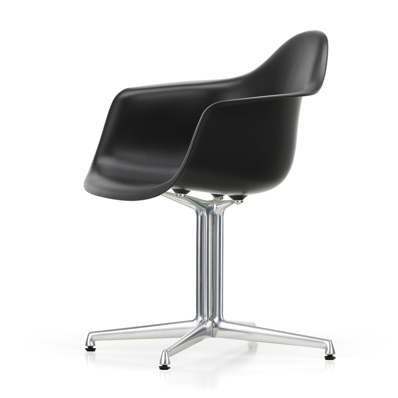 Vitra - Eames Plastic Armchair DAL RE | tiefschwarz RE