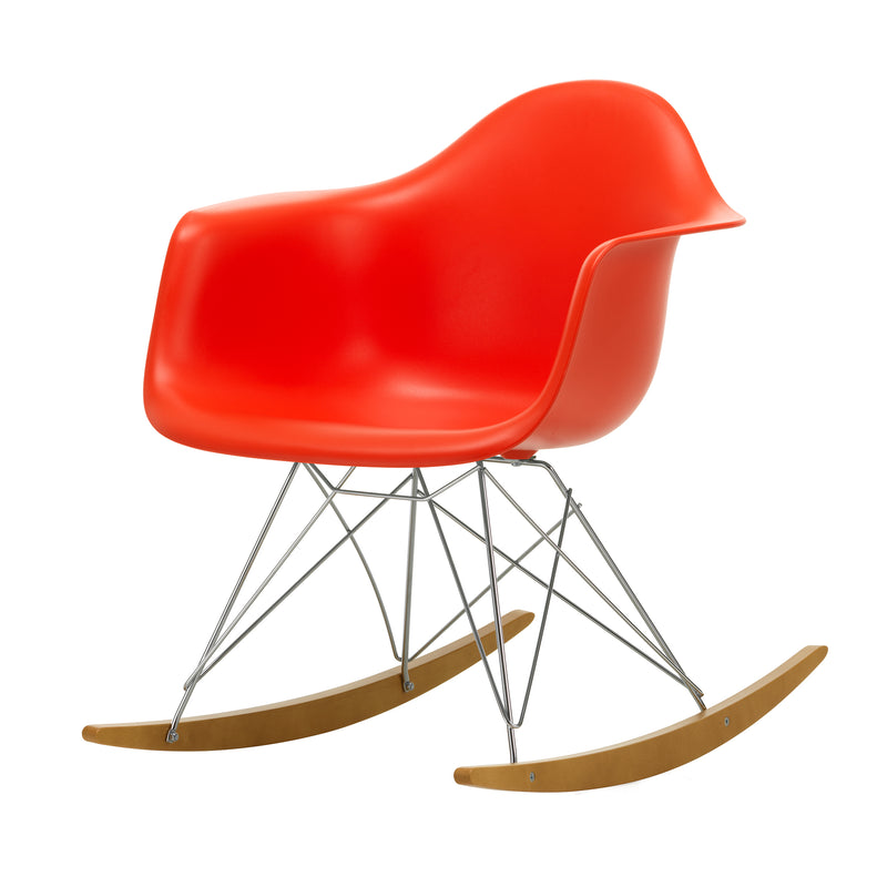 Vitra - Eames Plastic Armchair RAR | Kufen Ahorn gelblich / poppy red RE / verchromt