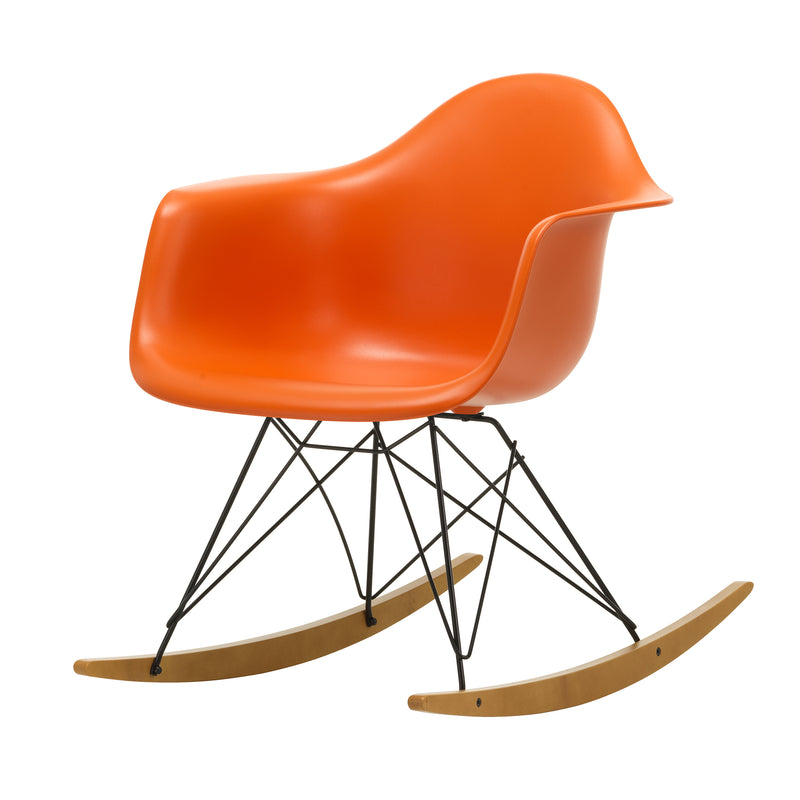 Vitra - Eames Plastic Armchair RAR | Kufen Ahorn gelblich / rostorange RE / basic dark  