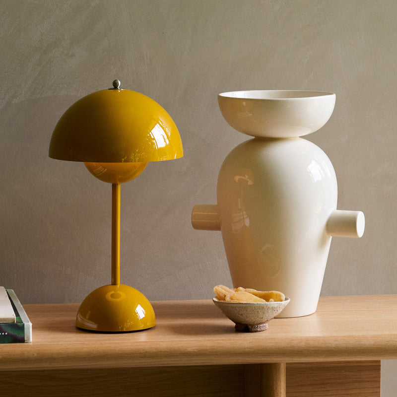 &amp;Tradition - Flowerpot Akku Tischleuchte VP9 | senf