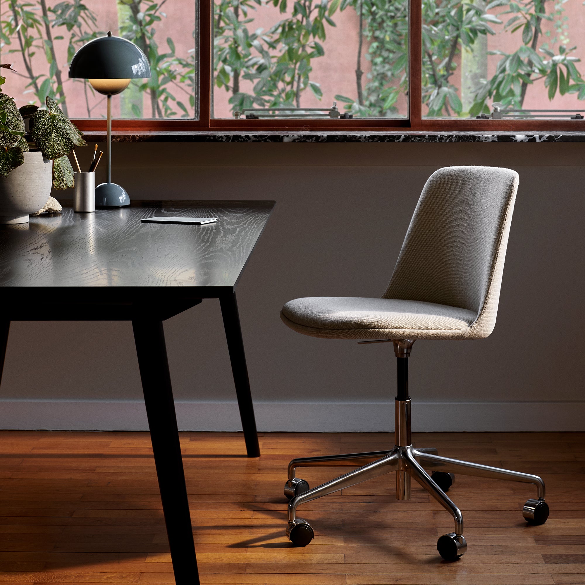 &amp;Tradition - Rely HW31 Drehstuhl | Aluminium