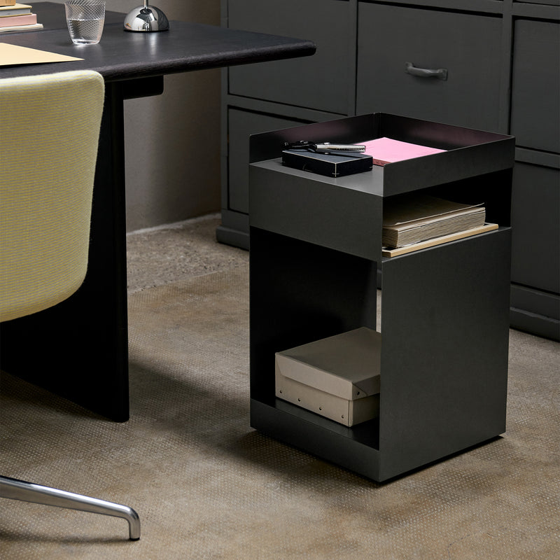 &amp;Tradition - Rotate SC73 Beistelltisch | steingrau