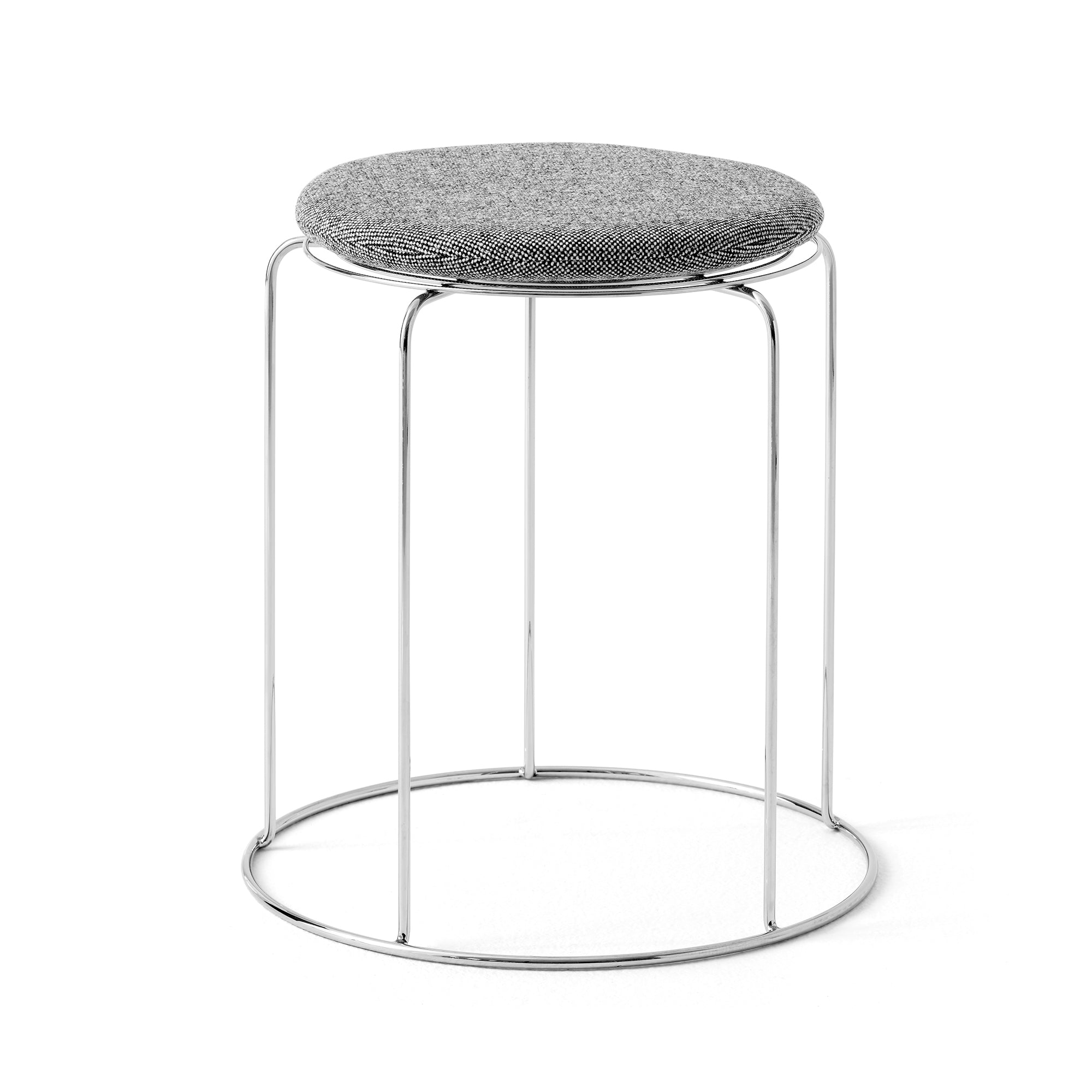 &amp;Tradition - Wire Hocker mit Sitzauflage VP11 | grau (Kvadrat Hallingdal 126)