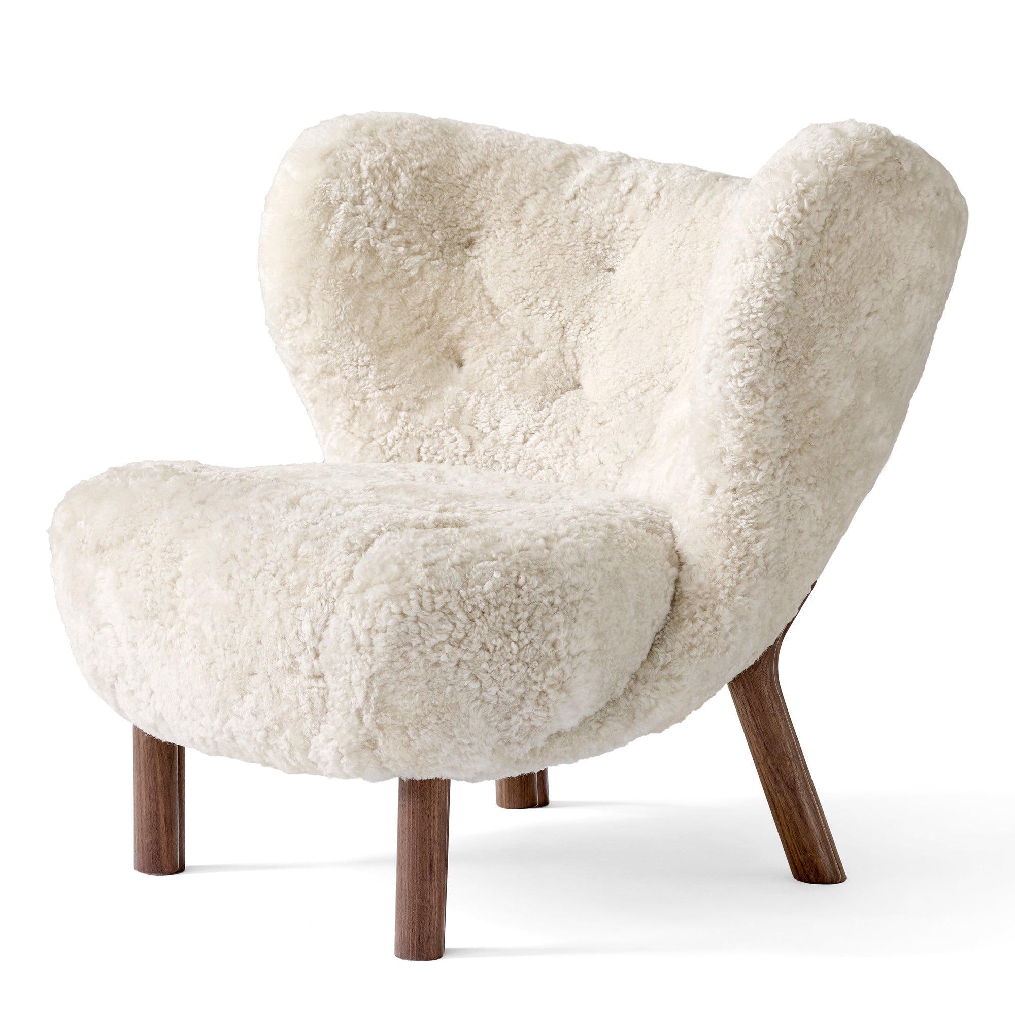 &amp;Tradition - Little Petra Lounge Chair | Schaffell Moonlight / ohne Pouf / Walnuss