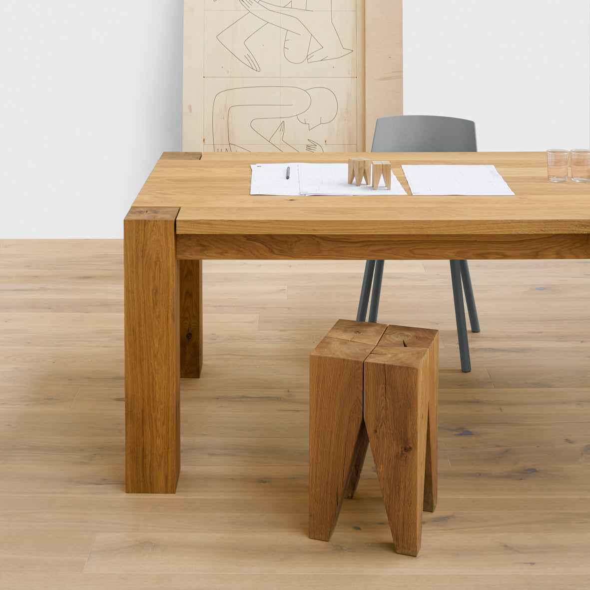 e15 - ST04 Backenzahn Hocker