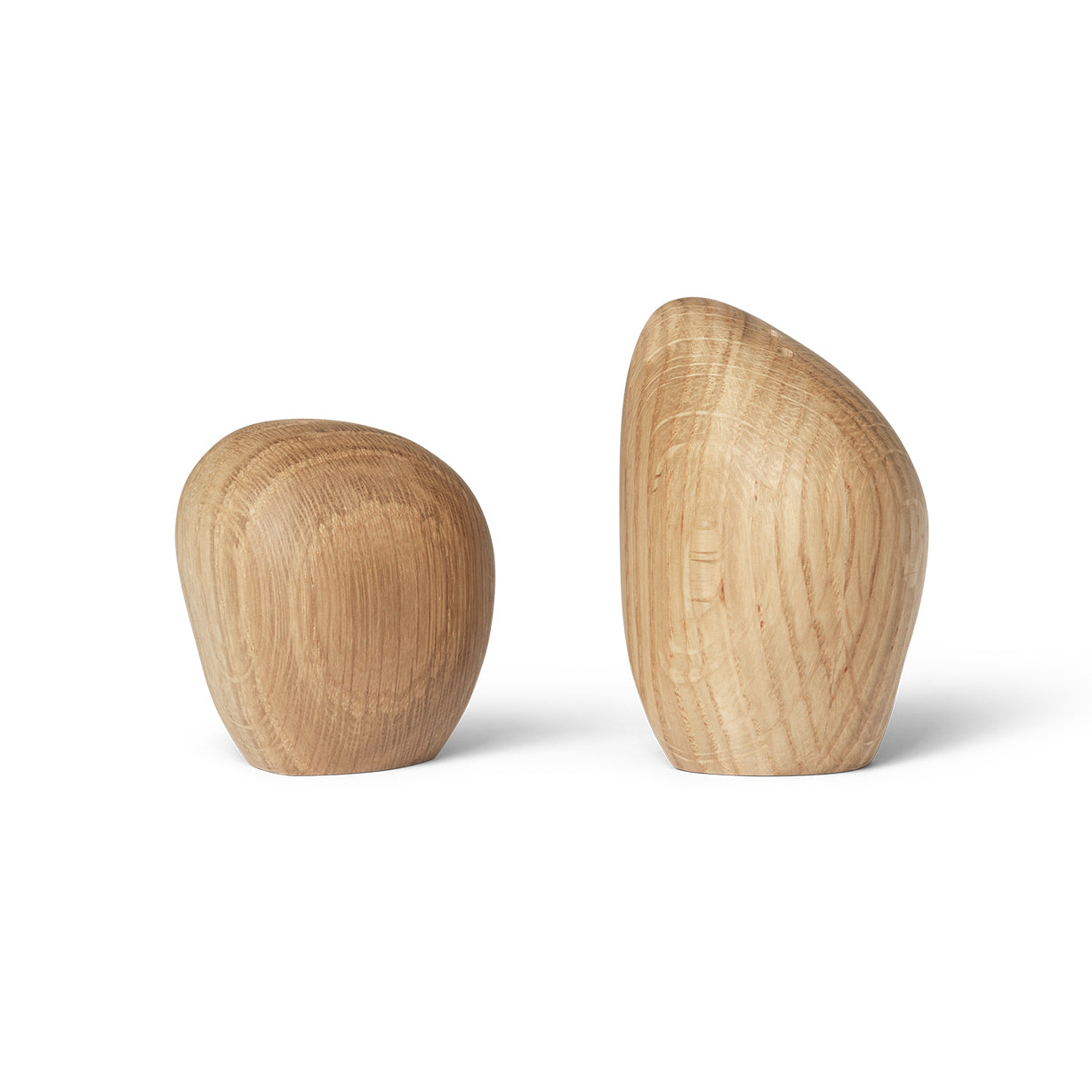 Ferm Living - Cairn Salz- und Pfefferstreuer | Eiche lackiert