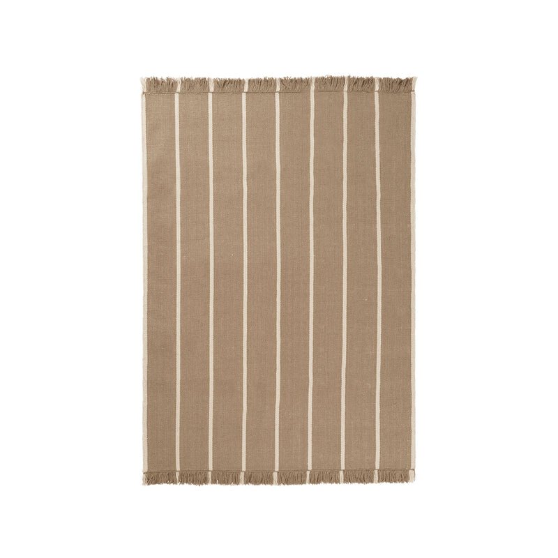 Ferm Living - Calm Kelim Wollteppich | 140 x 200 cm / dark sand/off-white