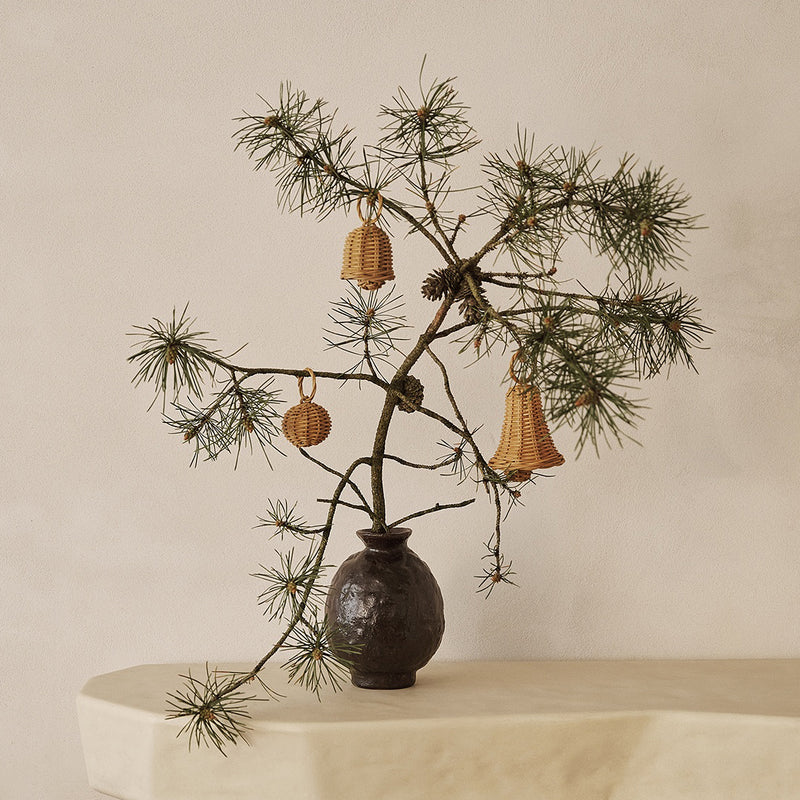 Ferm Living - Geflochtene Glocken-Kugeln