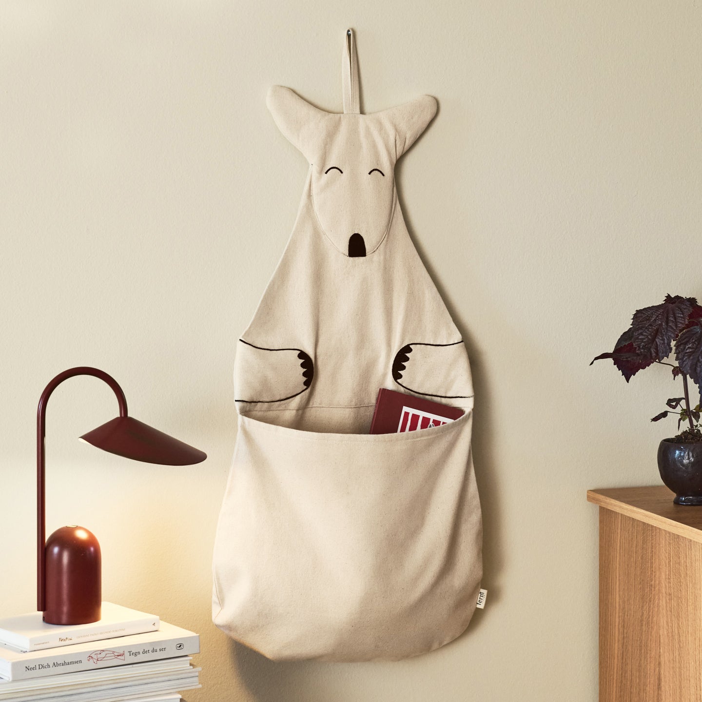Ferm Living - Kangaroo Wandtasche | 